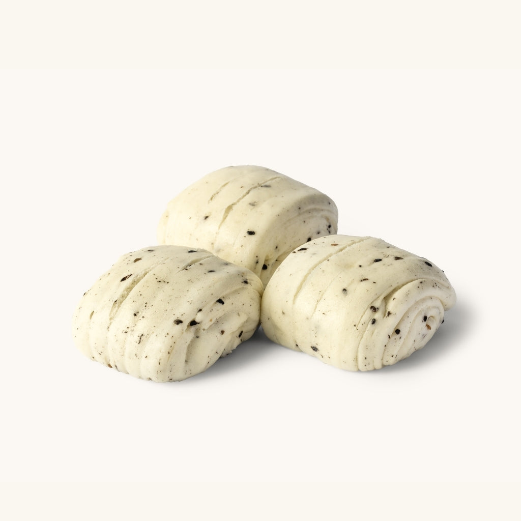 Black Sesame Flower Roll